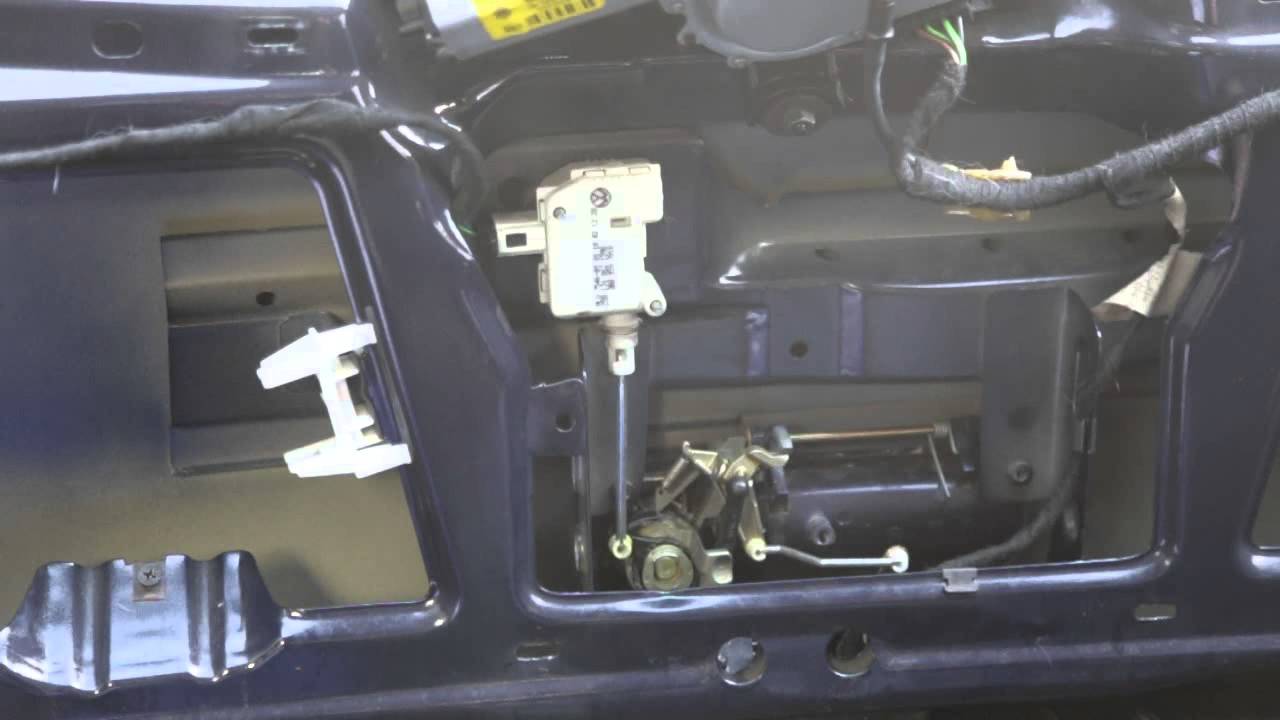 VW Golf Mk4 Hatchback - Tailgate Lock Mechanism ...