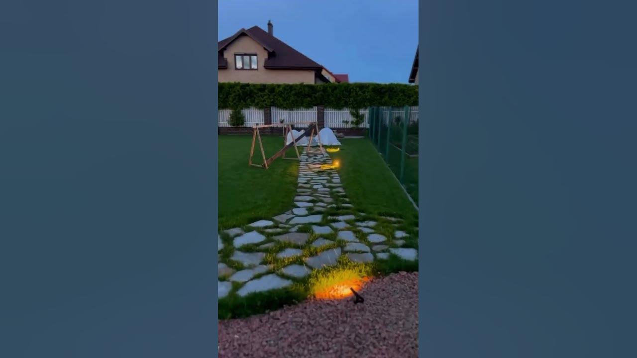 Ландшафтное освещение во дворе частного дома #электрикакалининград # ...