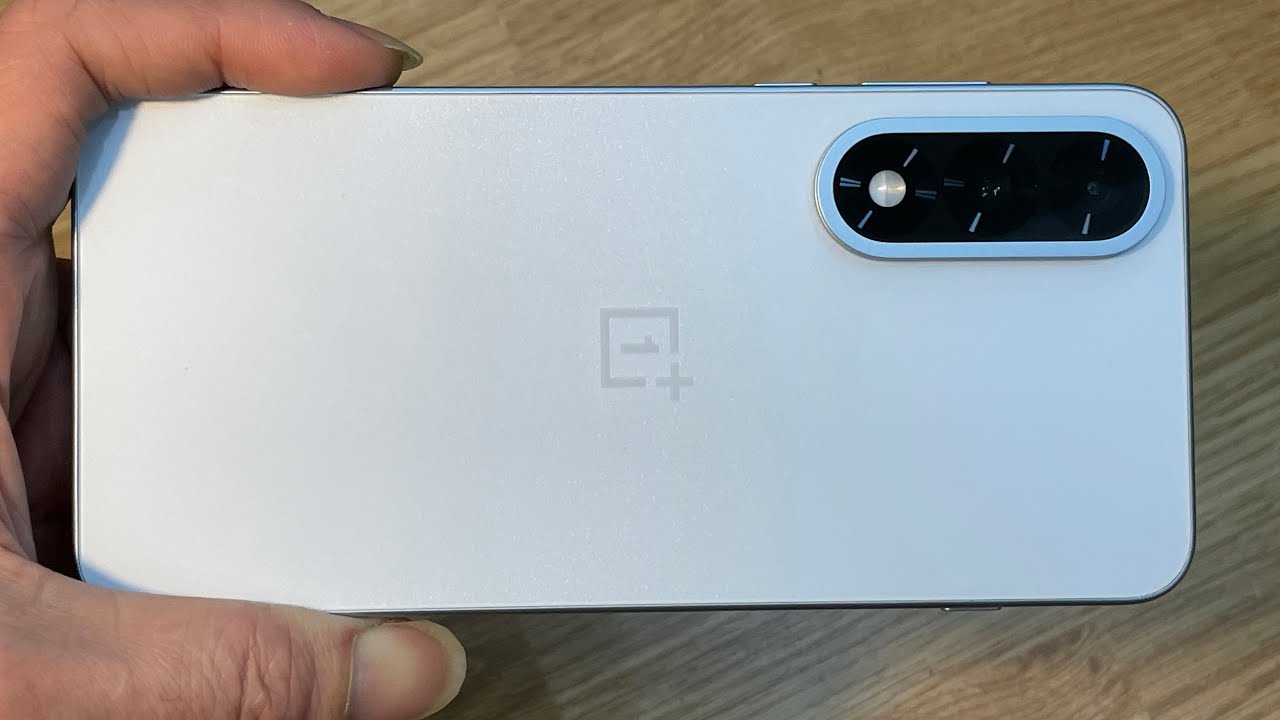 Oneplus Ace 5 Ultra Blue 清风蓝 Unboxing ‪@limfastech‬ - YouTube
