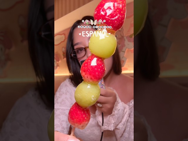 ASMR Diarios de Japón🇯🇵🌸 Comiendo Tanghulu 🍓🍇 #asmrenespañol #asmreating