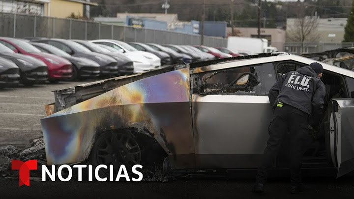 Elon Musk califica como "terrorismo" los ataques a concesionarios de Tesla | Noticias Telemundo