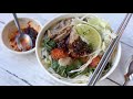 Qhaub Poob Kua Ntshab: Clear Pork Bone Base Vermicelli Noodle Soup