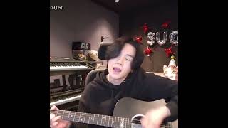yoongi playing the guitar 🎸 and singing #viral