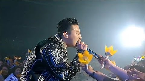 Thumbnail of 지드래곤 삐딱하게 콘서트 라이브 무대 G-Dragon Crooked Live 2015 made concert