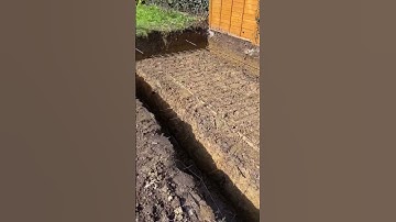 GARDEN OFFICE: Day 5 - Foundations Prepared For Concrete