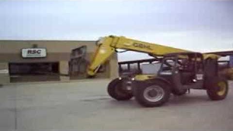 Heavy Equipment: Gehl RS8-42 telehandler