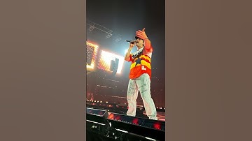 Thumbnail of An INCREDIBLE Opening Night Performance of I Had Some Help