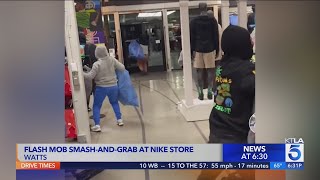 Flash mob robbers hit Nike store in South L.A.