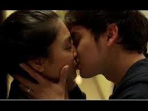 Sridevis Daughter Khushi Kapoors Hot Kiss Romantic Kiss Sridevis Daughter Khushi Kapoors Hot Kiss Romantic Kiss