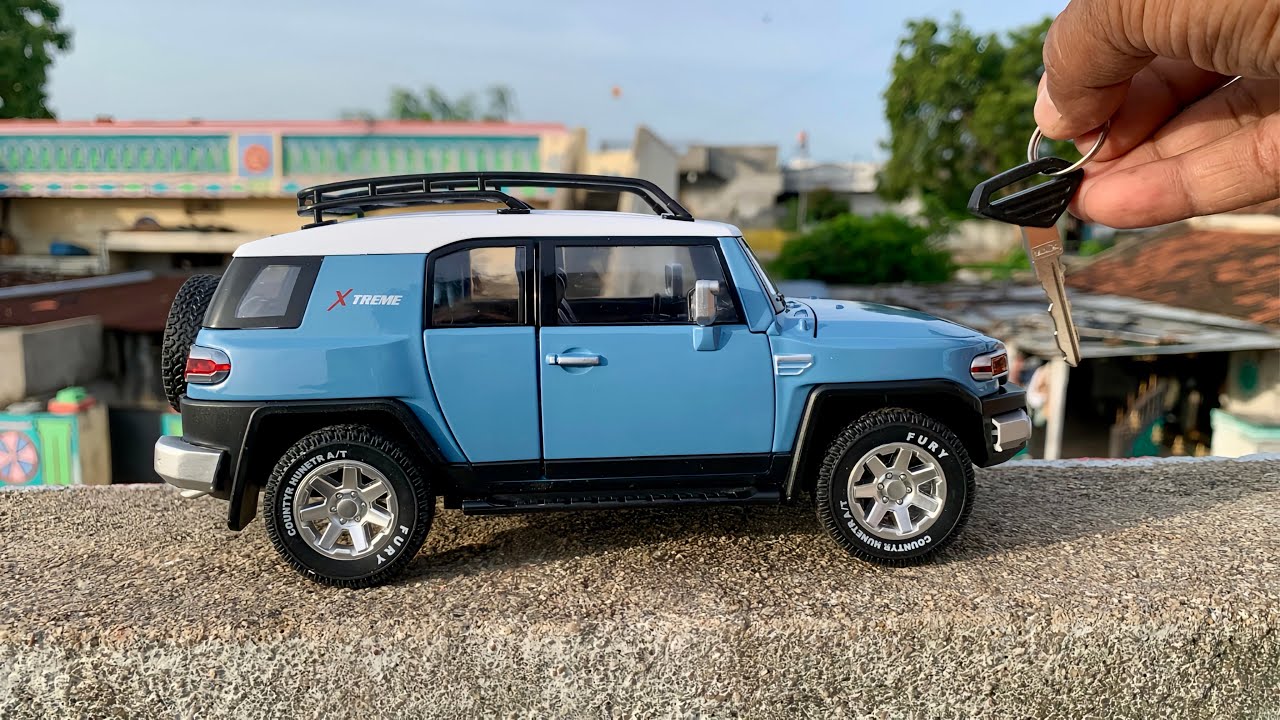 1:24 Scale Toyota FJ Land Cruiser - YouTube