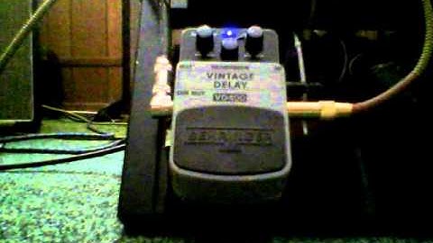 Behringer VD400 short delay
