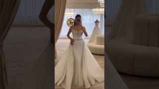 Vestido de Noiva de Luxo com Cauda Removível #weddingdress #noivas #vestidosdenoiva