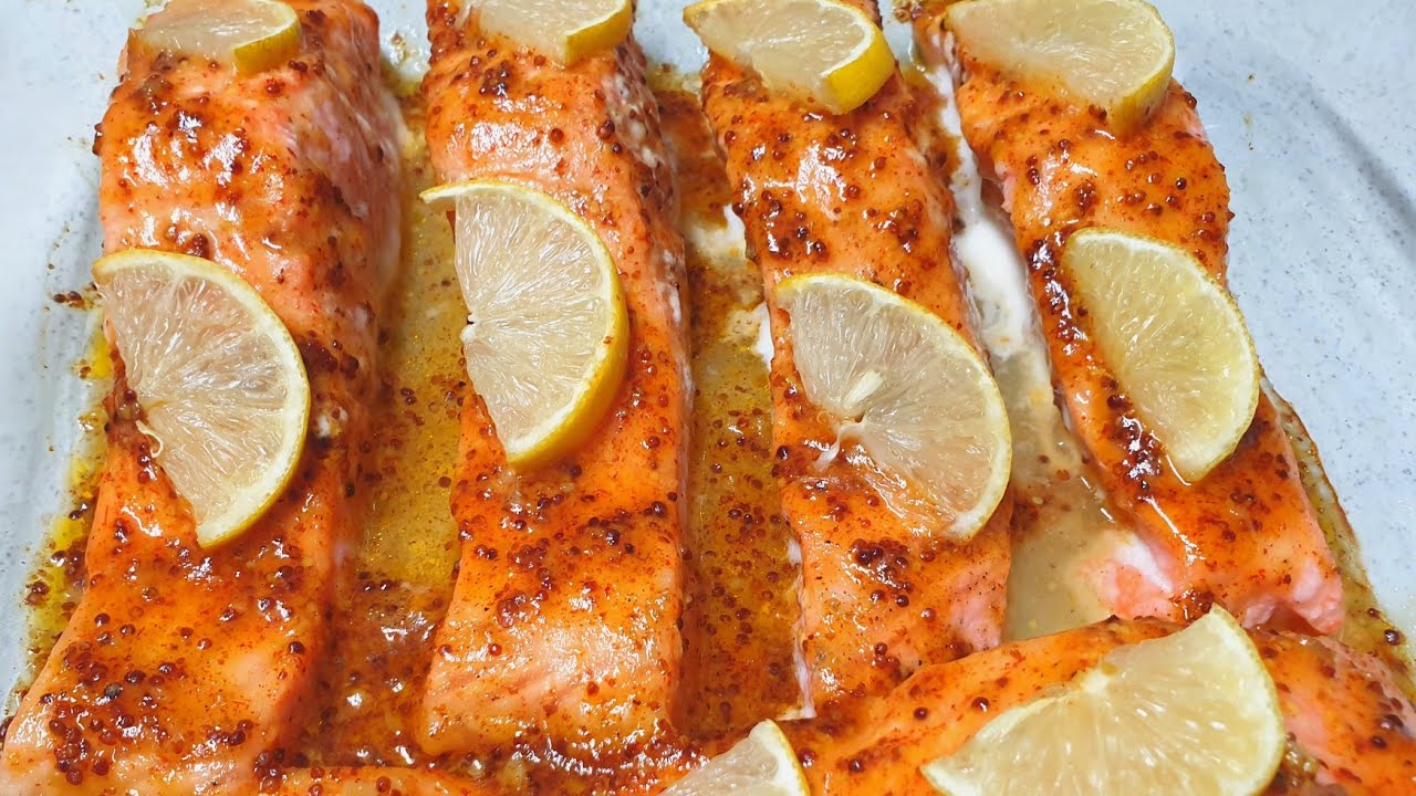 דגי סלמון אפויים בריאם ומהירים עם שום,לימון,דבש ,חרדל שמן זית מטבח בקלי קלות ליהי קרויץ