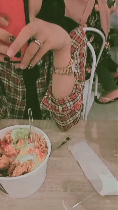 Story wa Mentahan halu makan bareng cewe cantik. Buat manasin mantan, prank temen. @Nabila
