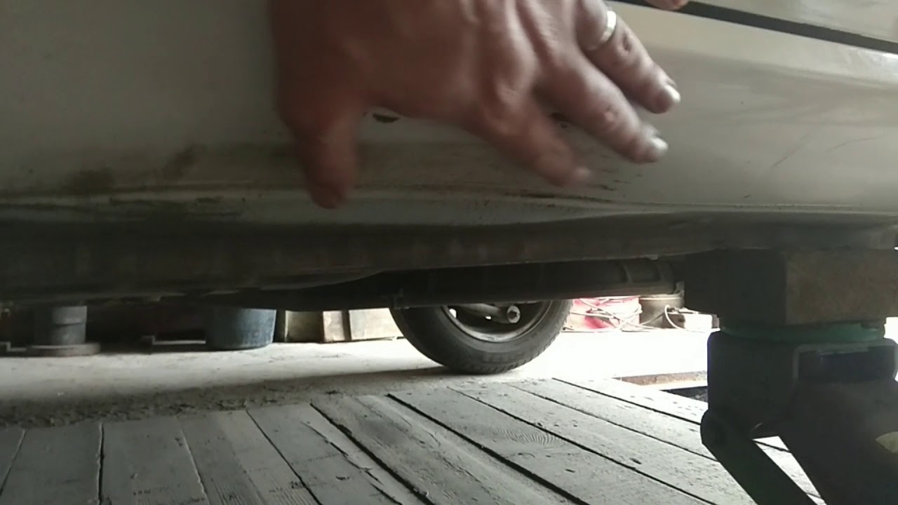 Рихтовка порога споттером - YouTube