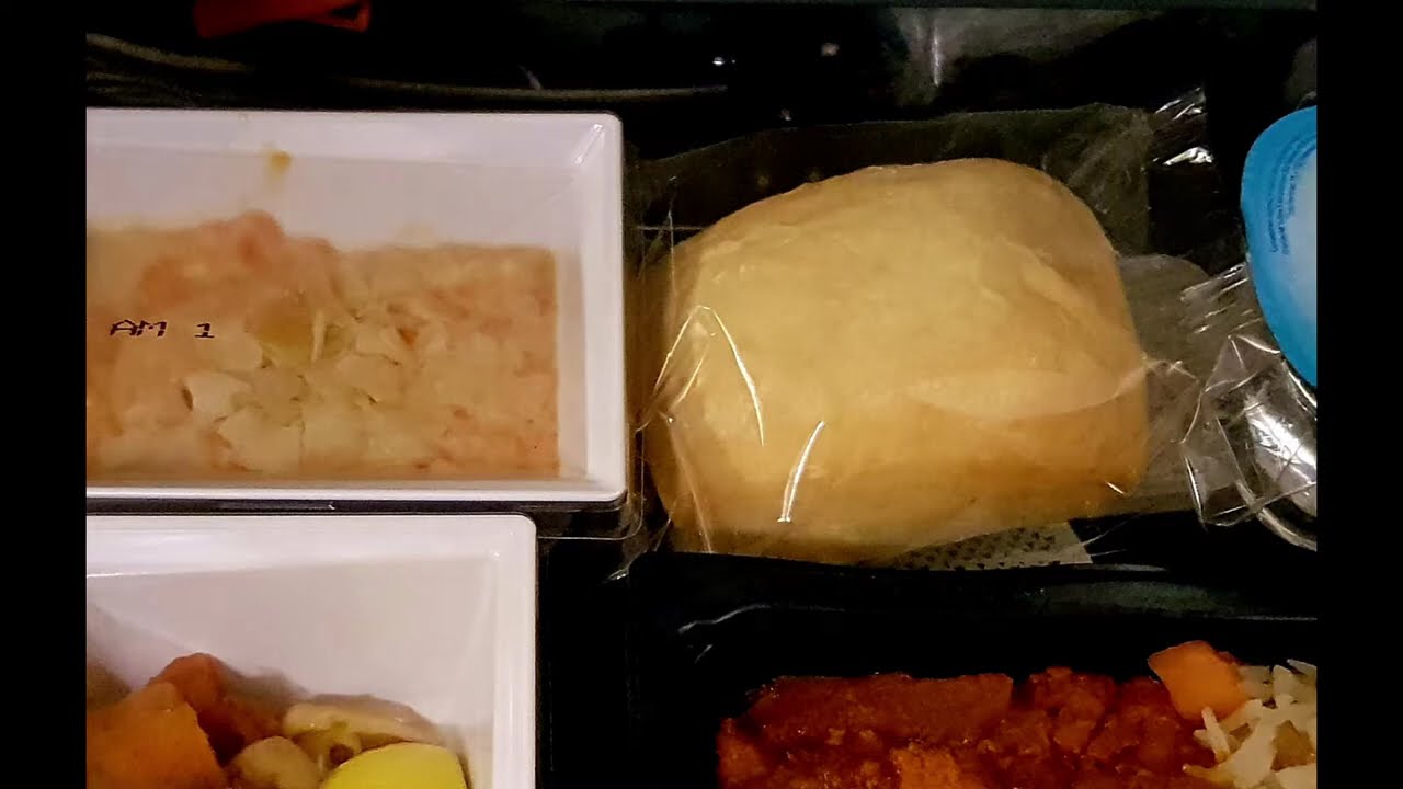 Essen und Trinken ( food and drinks)  in Nepal