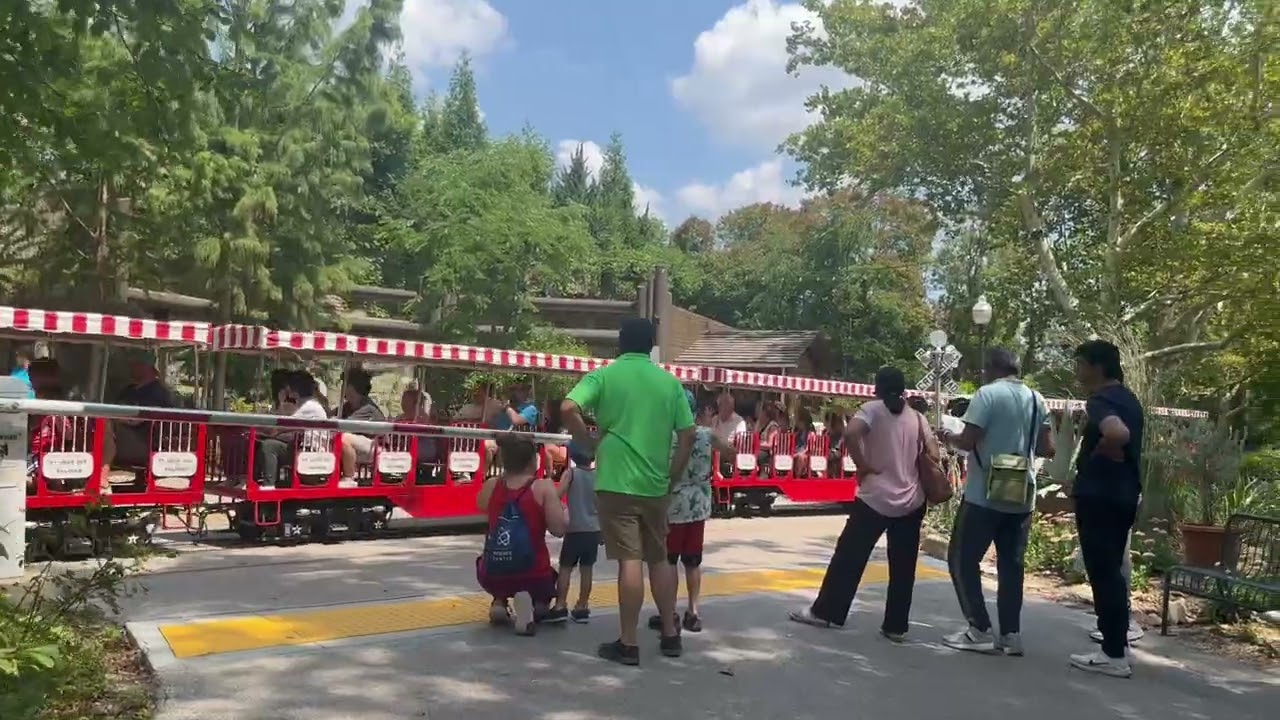 St. Louis Zoo, Grade Crossing (St. Louis, MO) 8/15/25