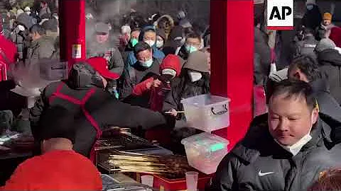 Crowds visit Beijing temple fairs at Lunar New Year - DayDayNews