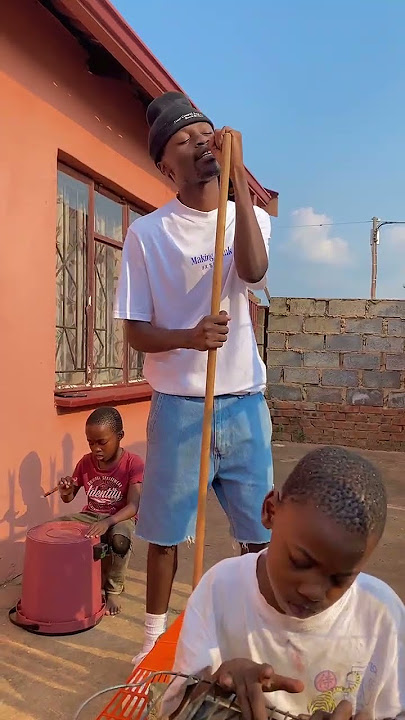 Yander014 singing Dear Mtanami 🔥☑️#music #public #yander014