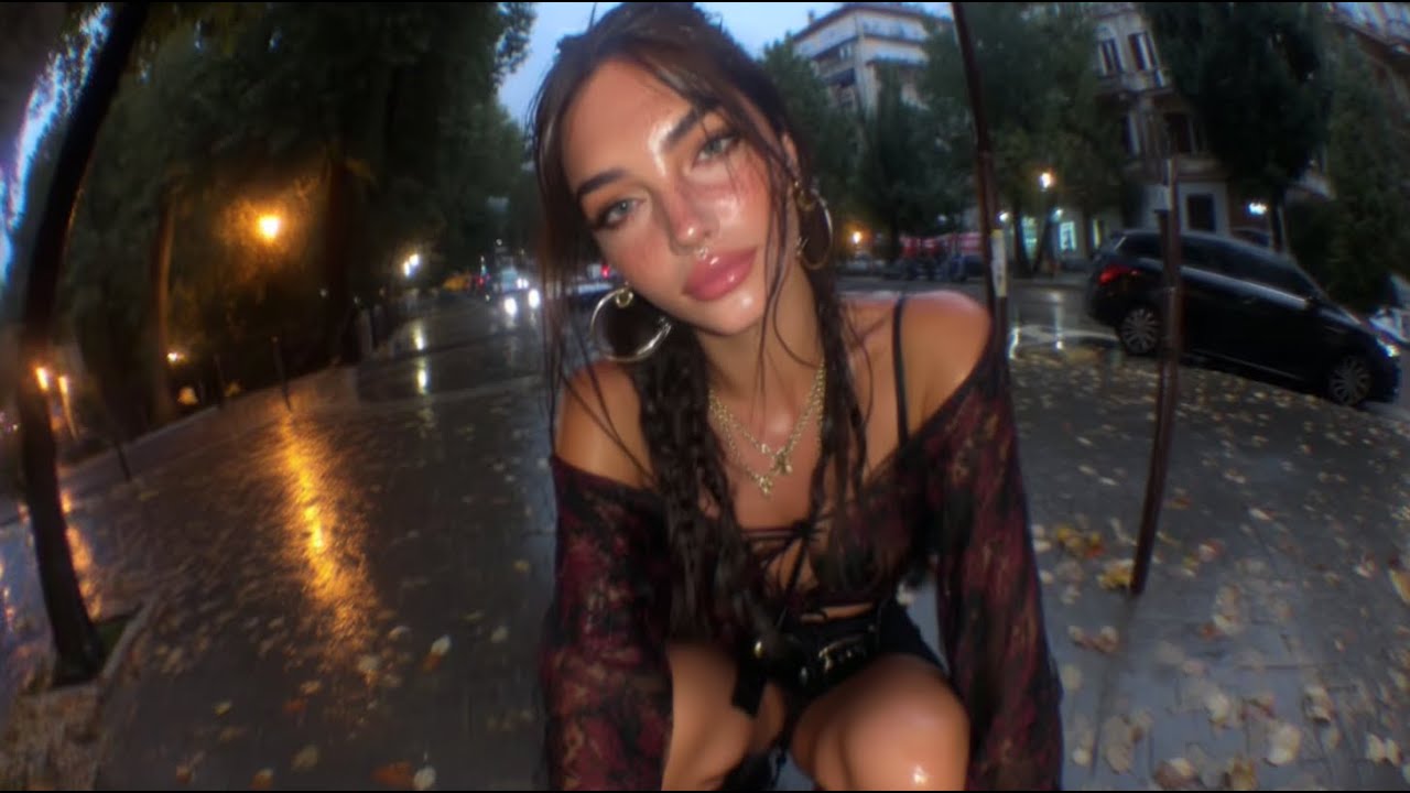 a 2000s fall sad playlist — Хмуры