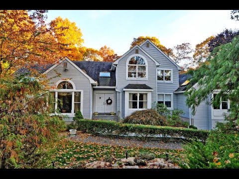 10 Woodstone Court, Huntington Station, NY home video tour