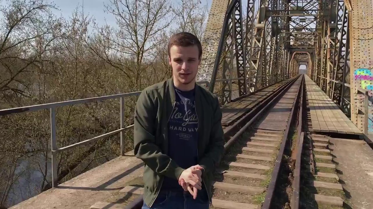 FIFA na moście kolejowym!!! CiuuuuCiuuuu. Musieliśmy szybko się pakować... camera iphone 8 plus apk