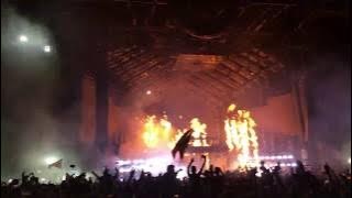 Swedish House Mafia - One (Garmiani Remix) @ UMF 18