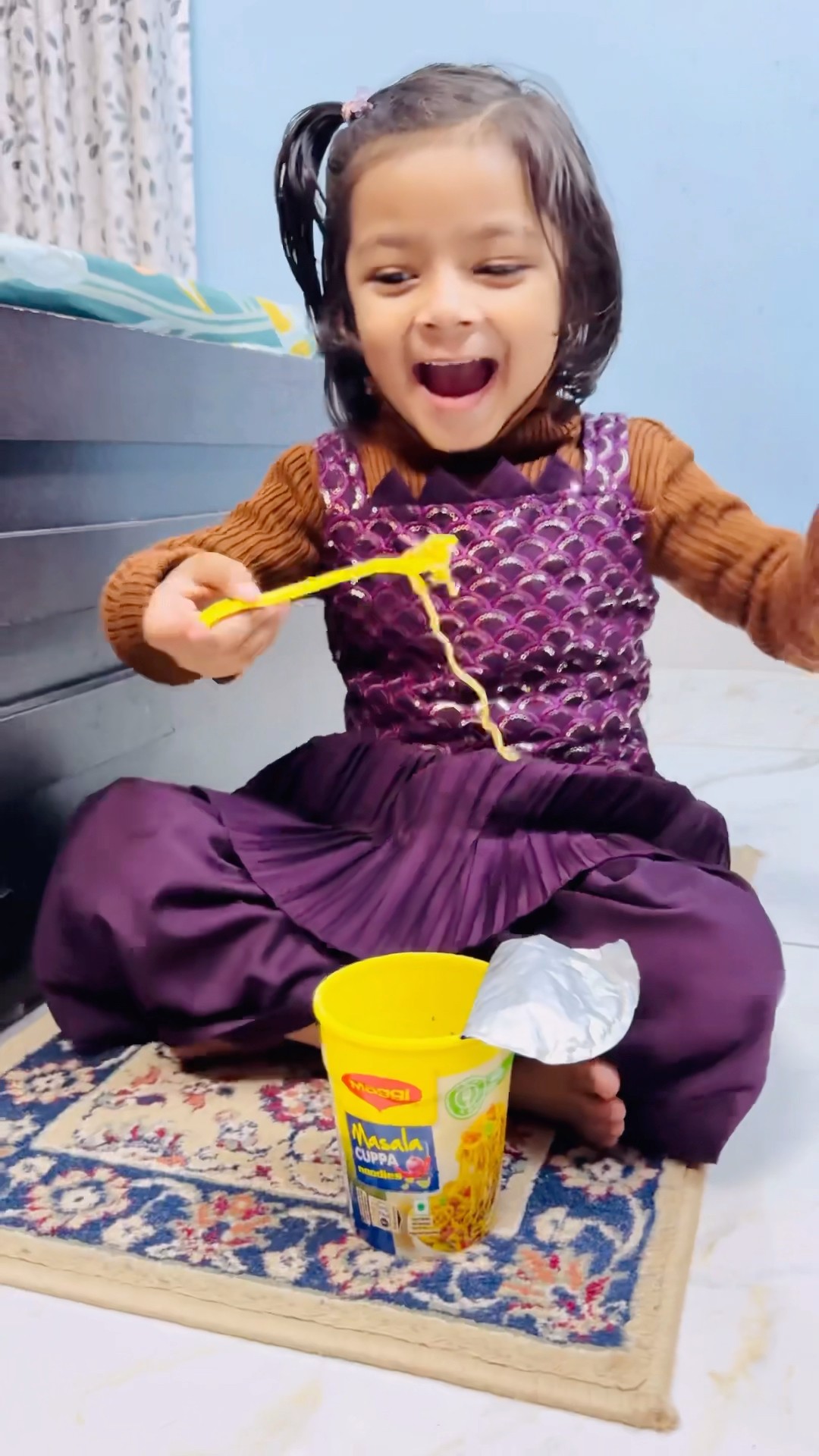 Tooktook ke liye mummy Maggi kha se lai
