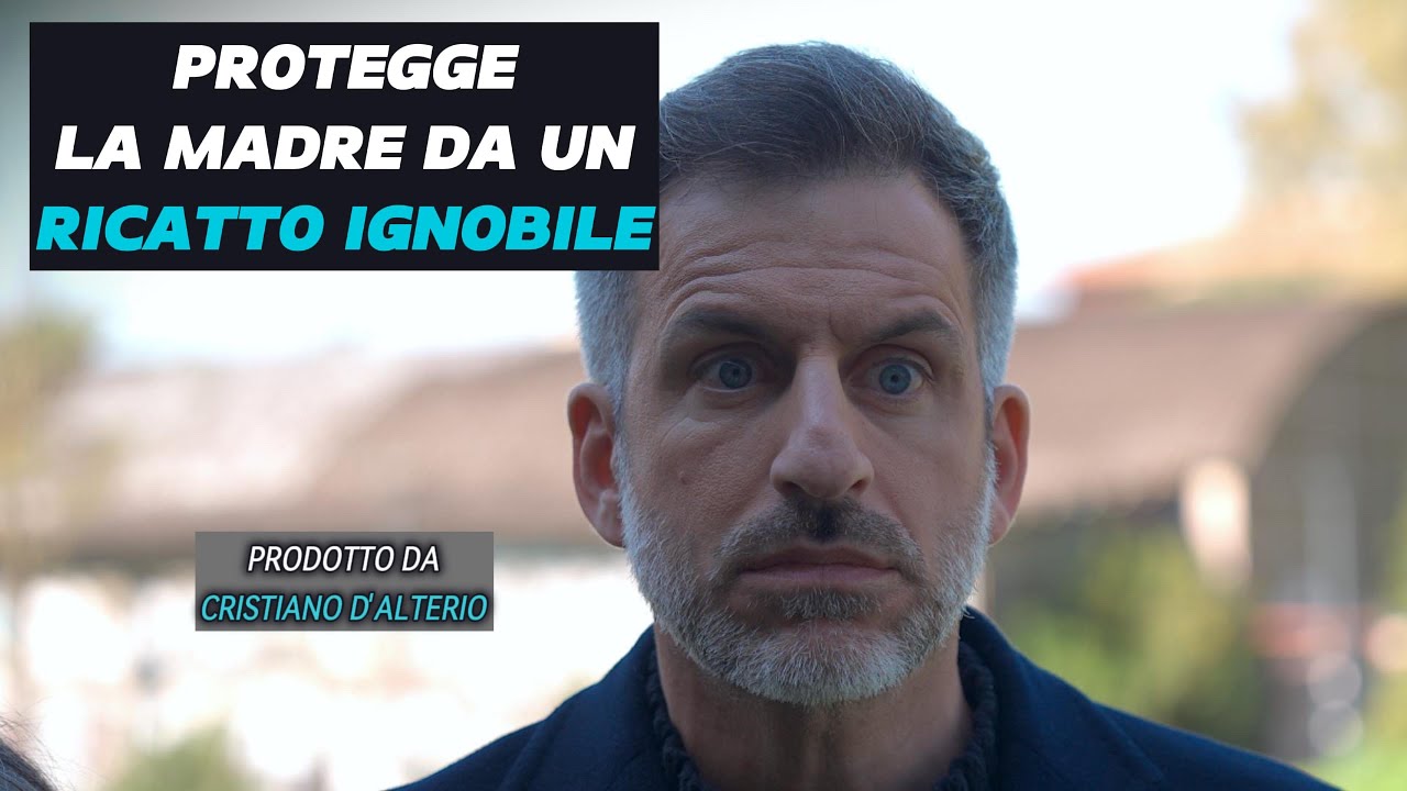 Usa l'amore della madre per pretendere soldi