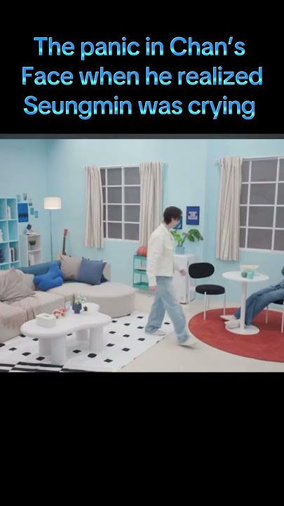 The panic in Chan’s Face when he realized Seungmin was crying !