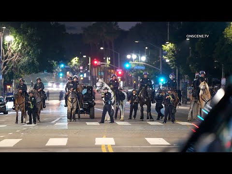 Horse Mounted Officers Help Disperse Protesters During 5th Night of Protests