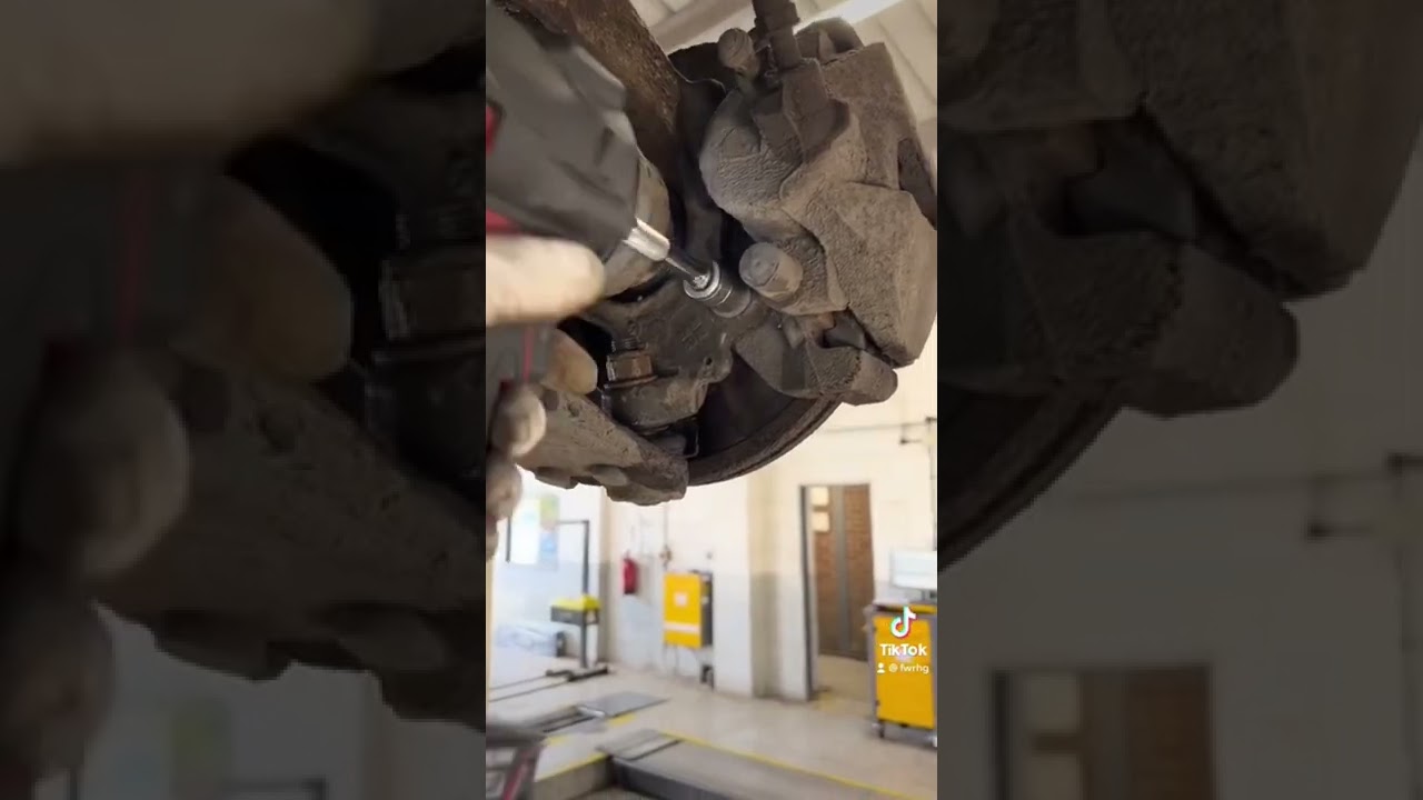 Ford Focus wheel bearing replacement using, come see how I do it ππ§ Milwaukee tools usedπ§