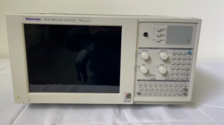 Tektronix TLA 704 Logic Analyzer Color Portable Mainframe (A# 56704)