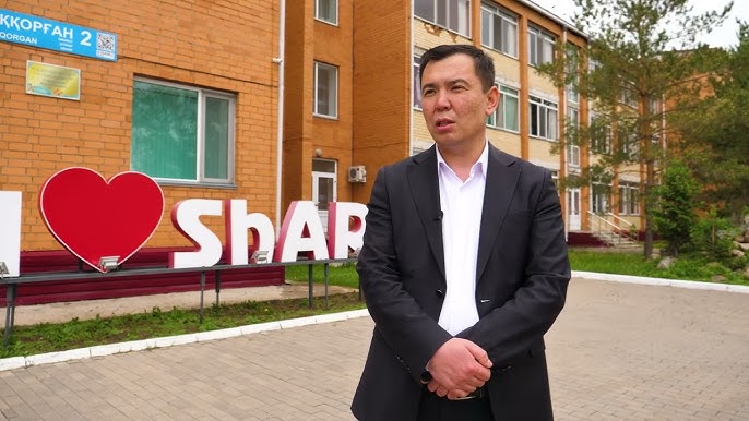 Смотреть порно: Ұлы трахает мама в жопу алғаш рет