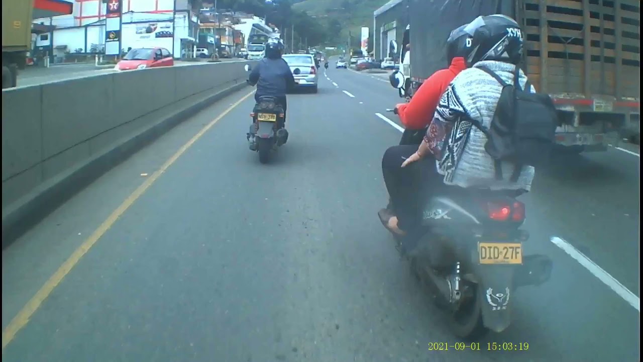 KTM Duke 390, solución de baja presión de aceite “LOW OIL PRESSURE