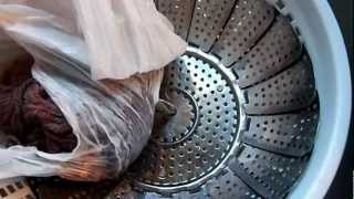 How to: Naturally Dye Yarn Using Berries - Part 3 of 3