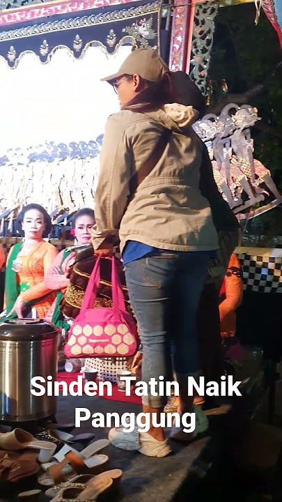 Sinden Tatin Naik Panggung