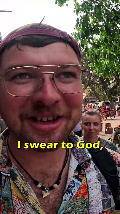 Foreigner Chased by Indian Beggars in Delhi