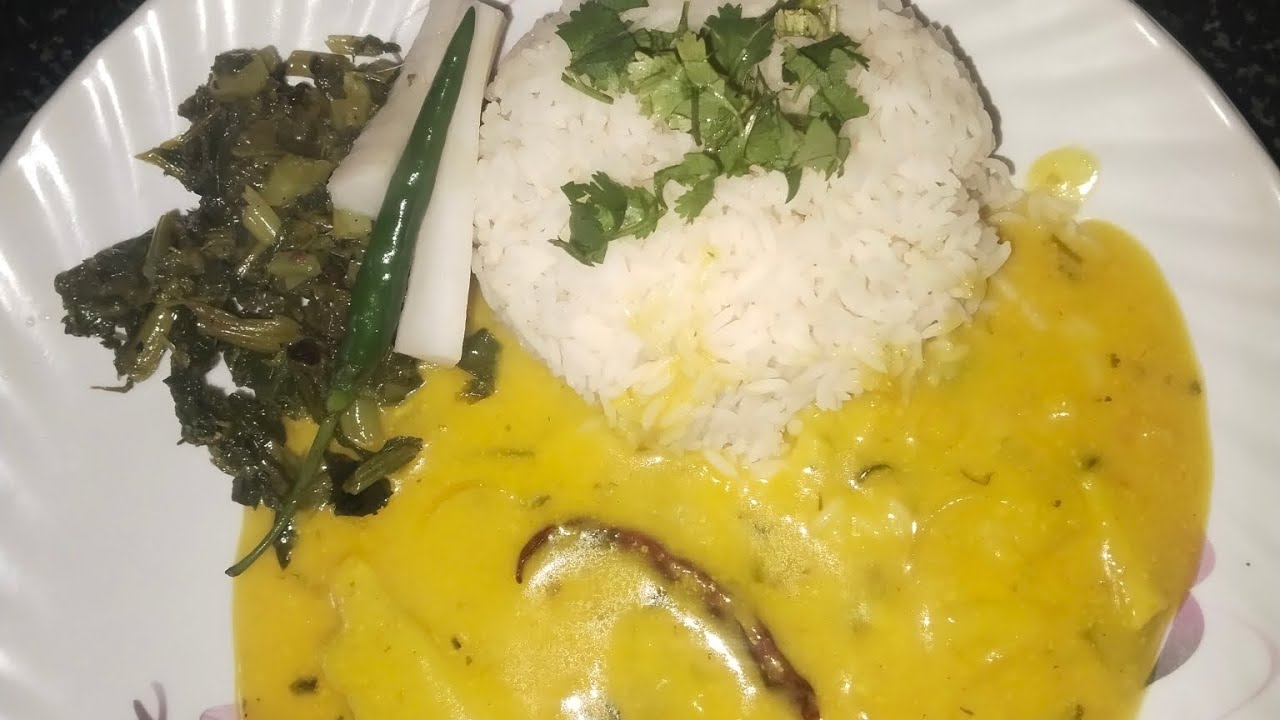 Comfort food l pahadi jholi bhatt with hari sabji.