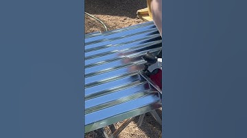 Did you know you can cut metal with a circular saw!?! 🍊 #woodandmetal #tools #corrugatedsteel