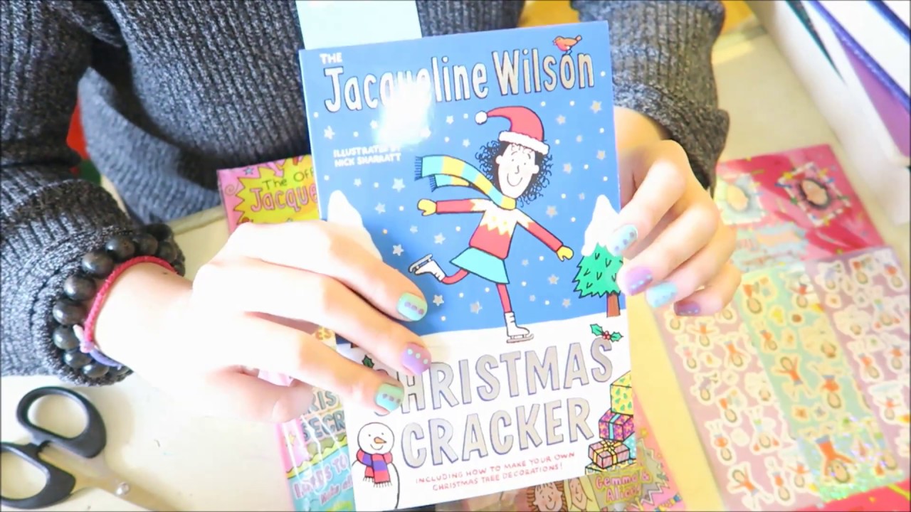 Enseñando mi revista favorita de diciembre! (JacquelineWilsonMag) - YouTube