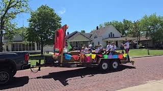 Desfile 5 de mayo en Lyons Kansas