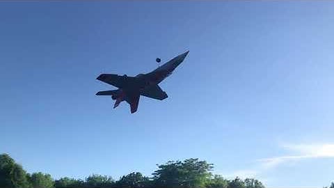 Art Tech F18 LOW UPSIDE DOWN PASSES!! ALMOST CRASHED!!!!