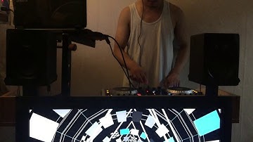 Numark N4 with Serato dj lite