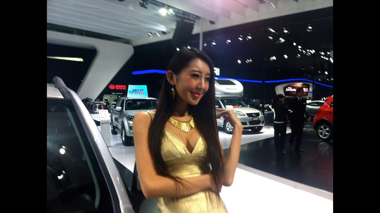 歌い踊る美人モデル 第10回 中国 広州 モーターショー 12 11 12 Youtube