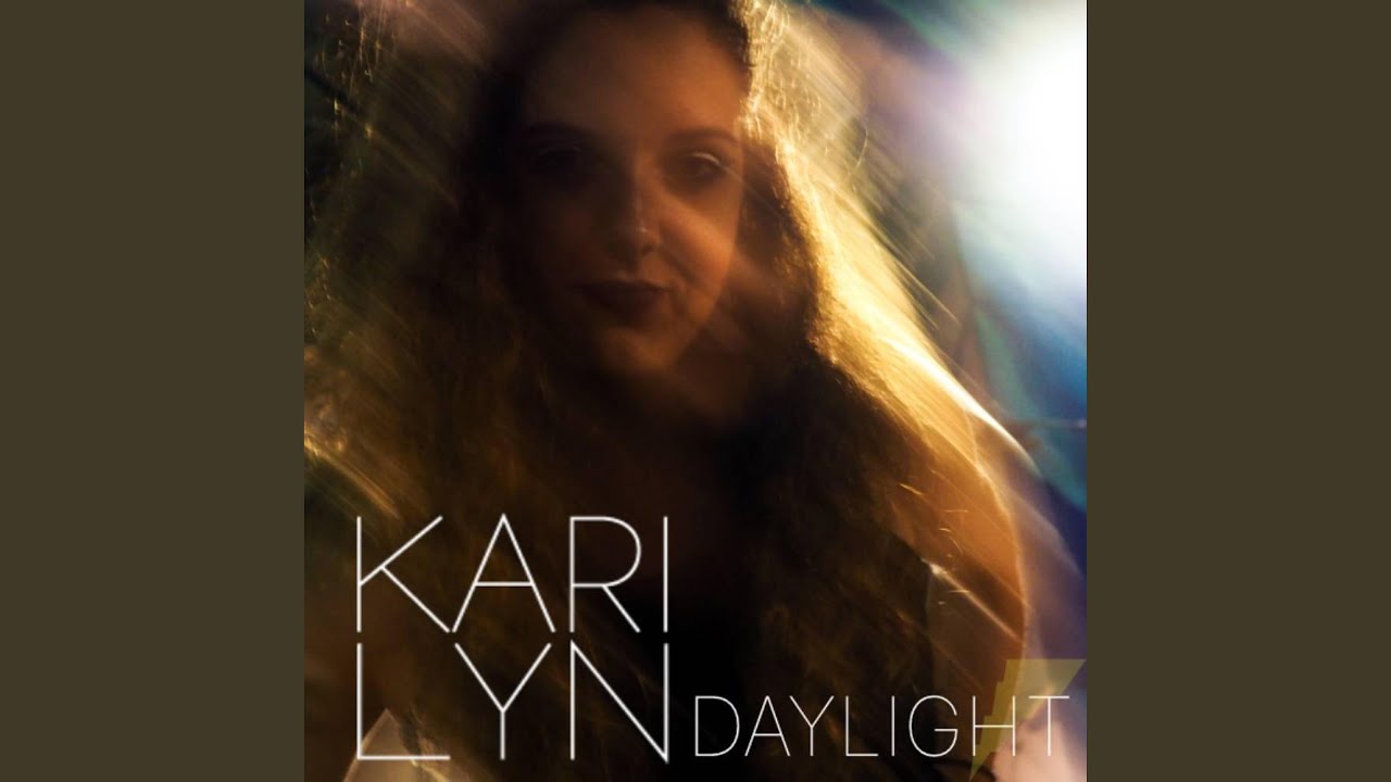 Смотреть «Daylight» на YouTube Смотреть «Daylight» на YouTube
