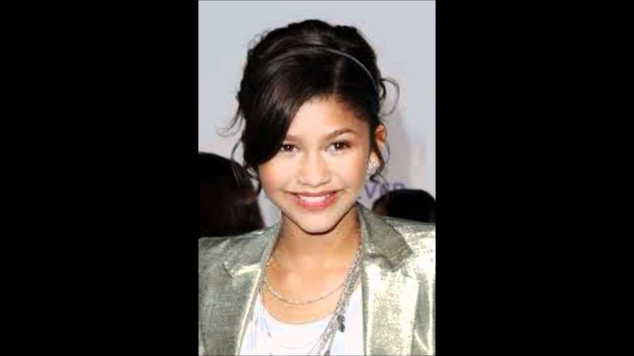 Zendaya Colman- Swag it Out (w/ lyrics) - YouTube