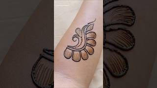 Easy mehndi design #mehndi #henna #mehndidesign #simple #shorts