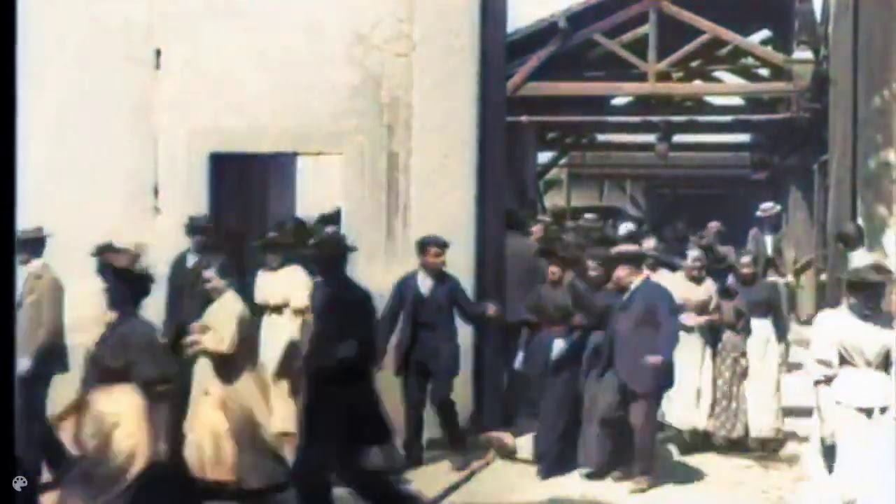 1895 - Workers leaving factory, restored in color using DeOldify AI. (HD 720)