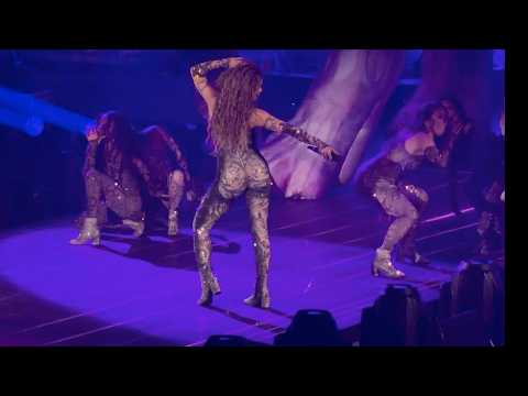 Shakira She Wolf LMYNL Tour Live In Miami FL 12 28 25 4K HDR HQ AUDIO 